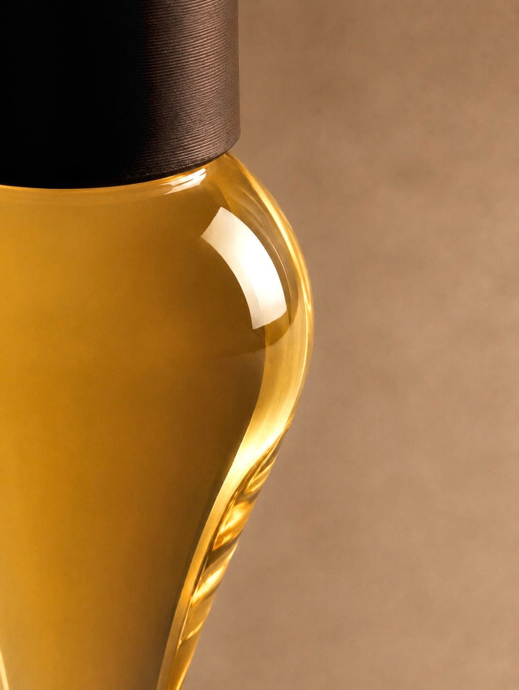 Huzzi No.02 - Coco Vanille - 10ml Glass Vial